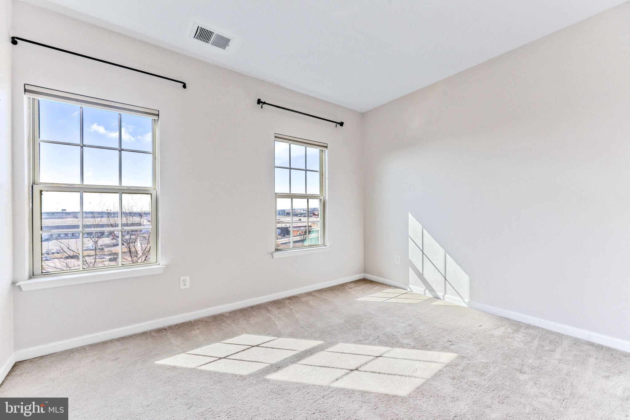 O'DONNELL SQUARE - Residential