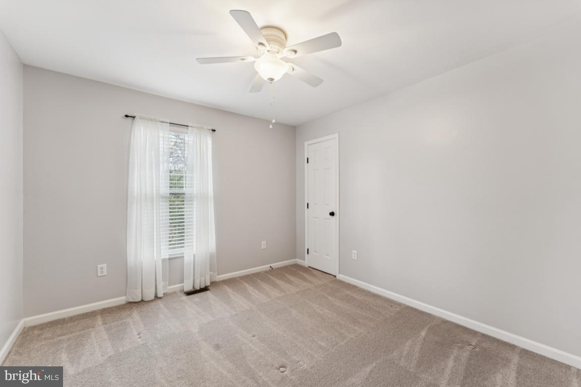 WEST LAUREL ACRES - Residential