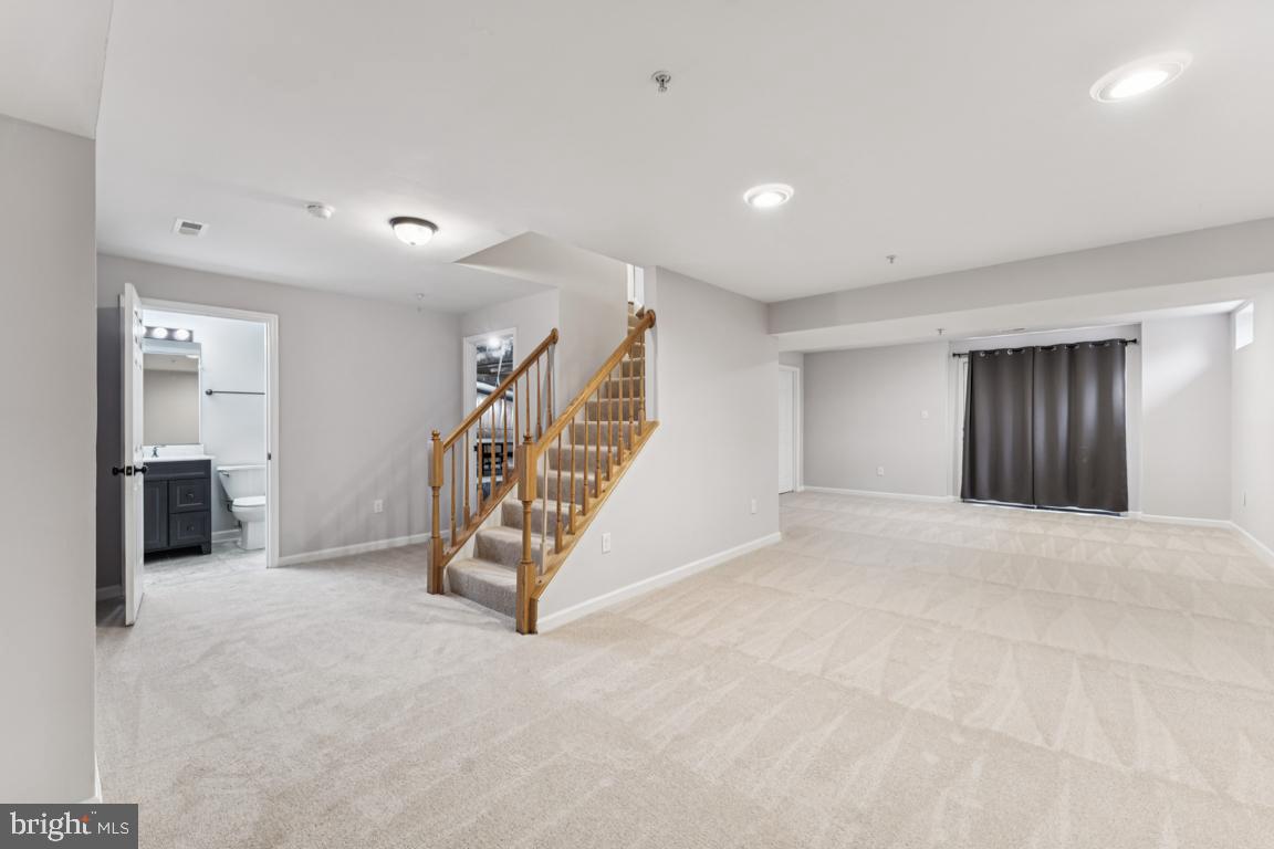 WEST LAUREL ACRES - Residential