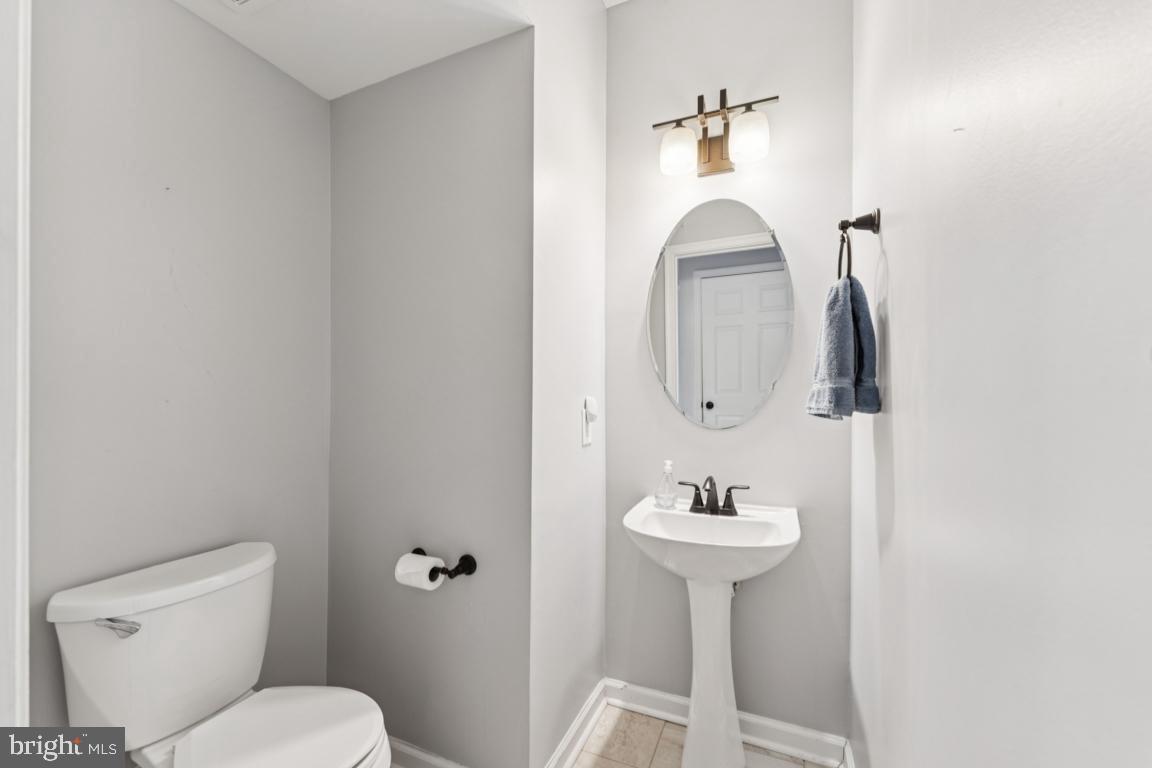 WEST LAUREL ACRES - Residential