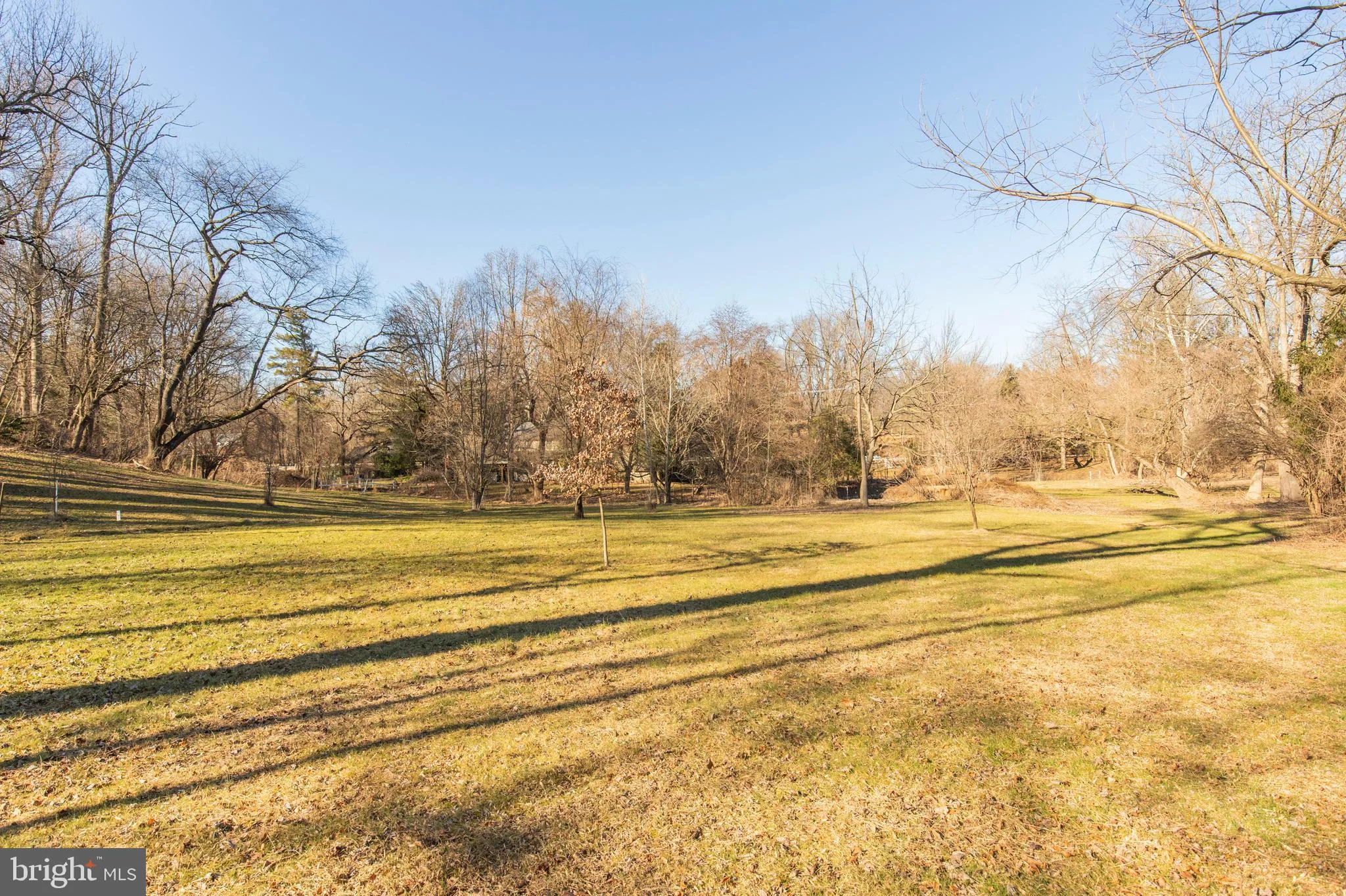 8450 Pine Road, Philadelphia, PA 19111