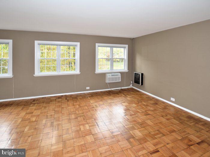 PARKFAIRFAX - Residential Lease