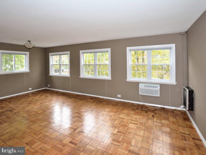 PARKFAIRFAX - Residential Lease