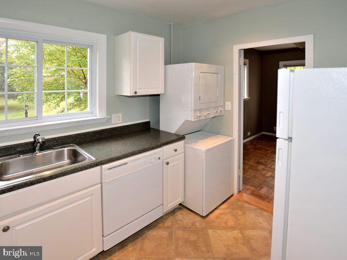 PARKFAIRFAX - Residential Lease