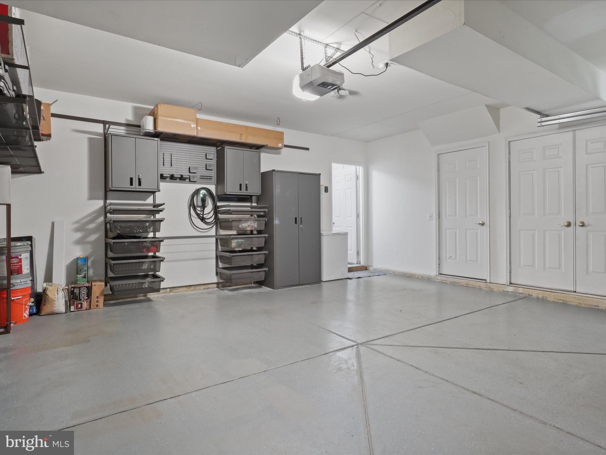 STONEGATE - Residential