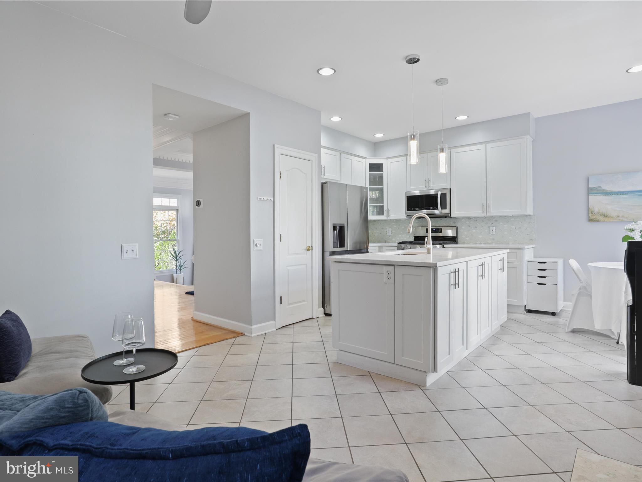 STONEGATE - Residential