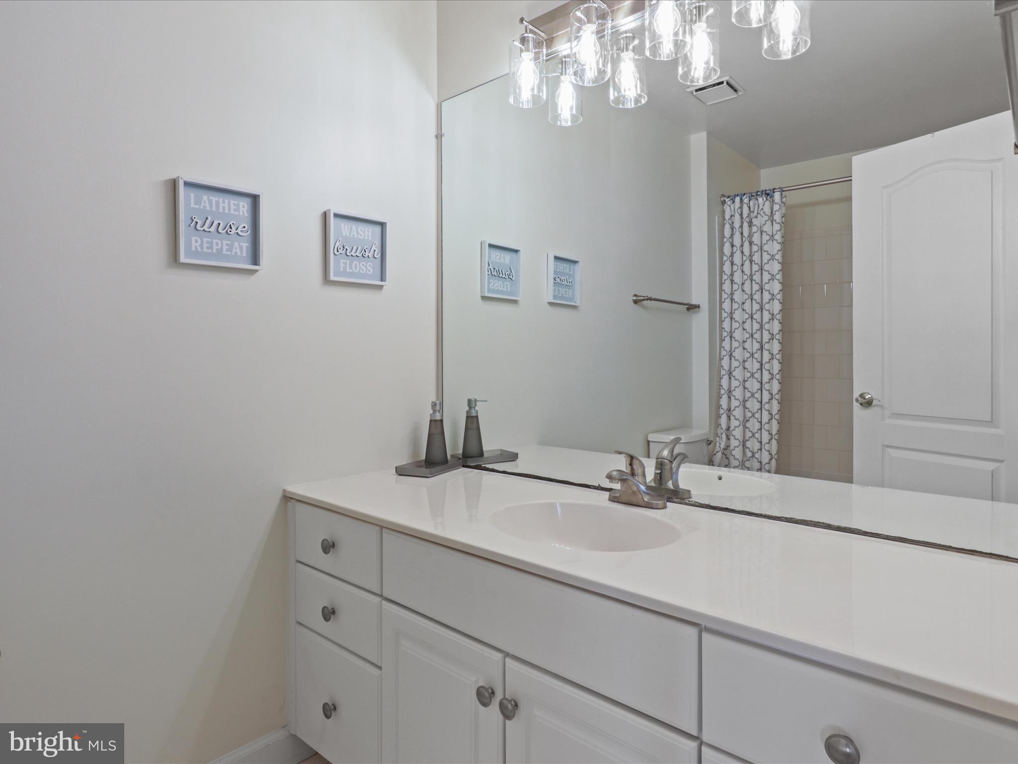 STONEGATE - Residential