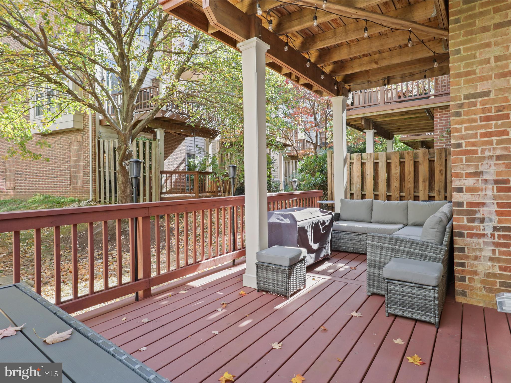 STONEGATE - Residential