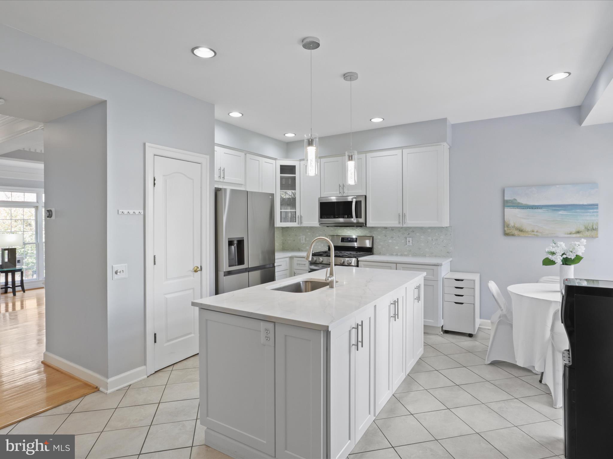 STONEGATE - Residential