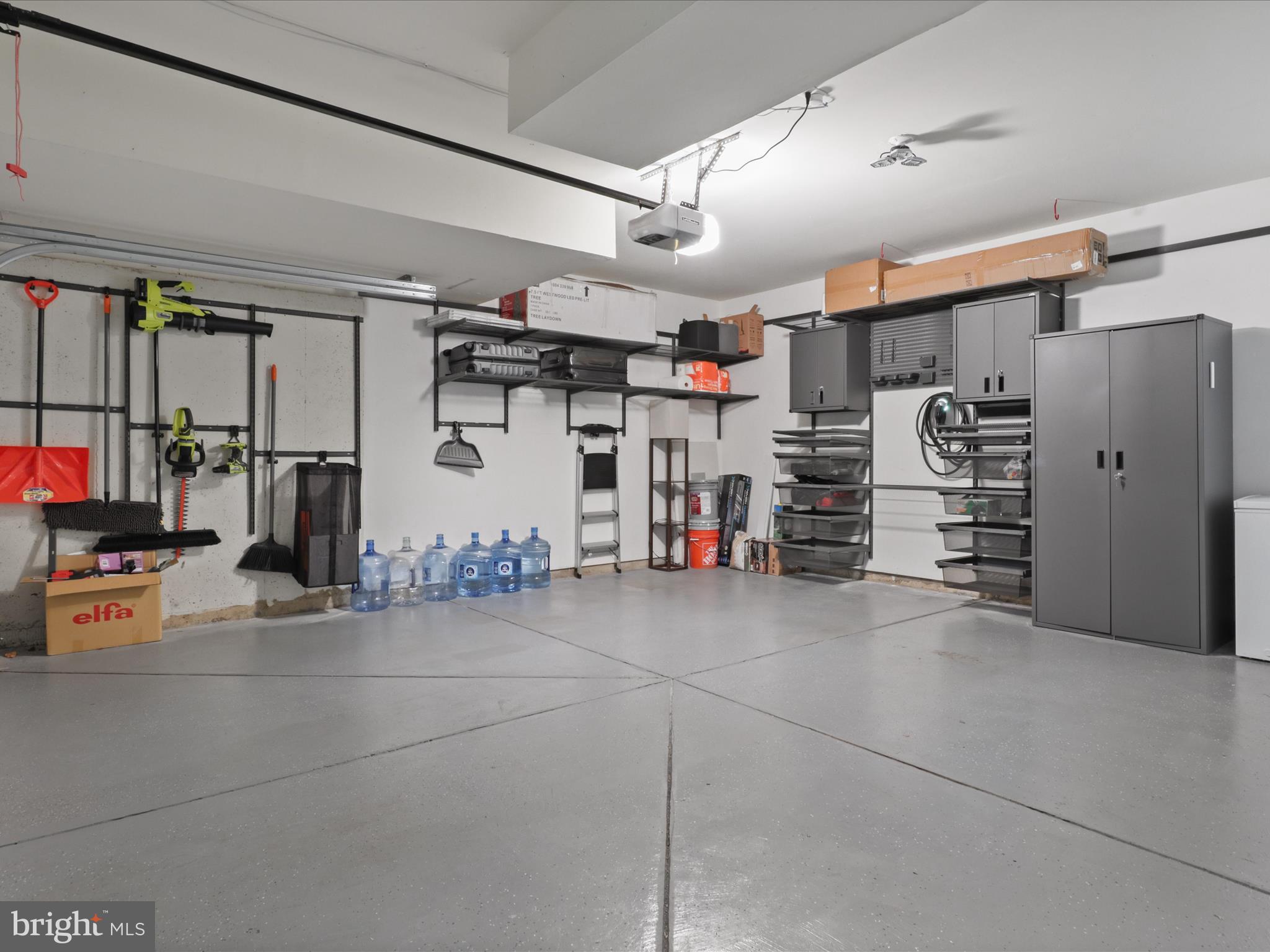 STONEGATE - Residential