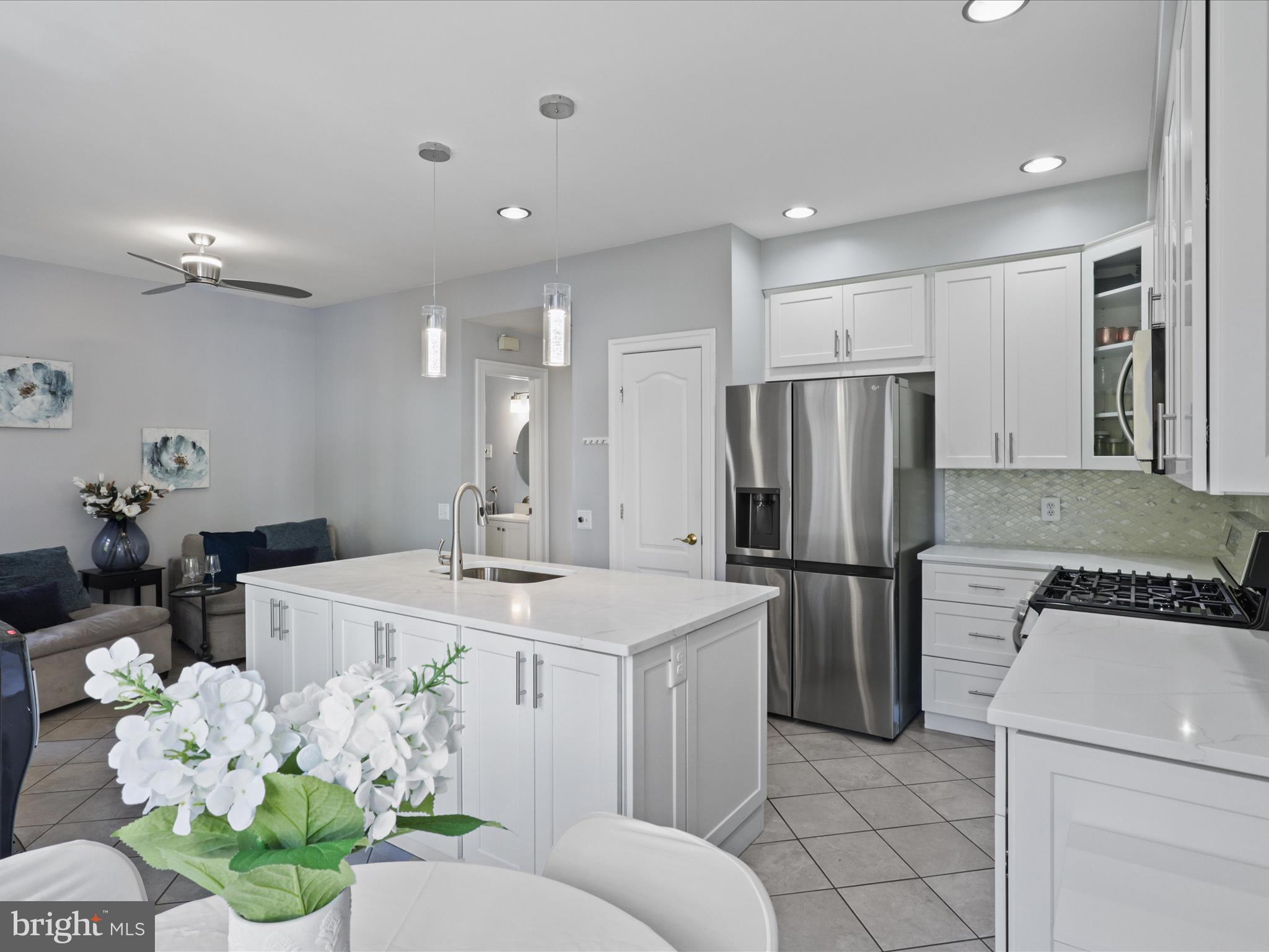 STONEGATE - Residential