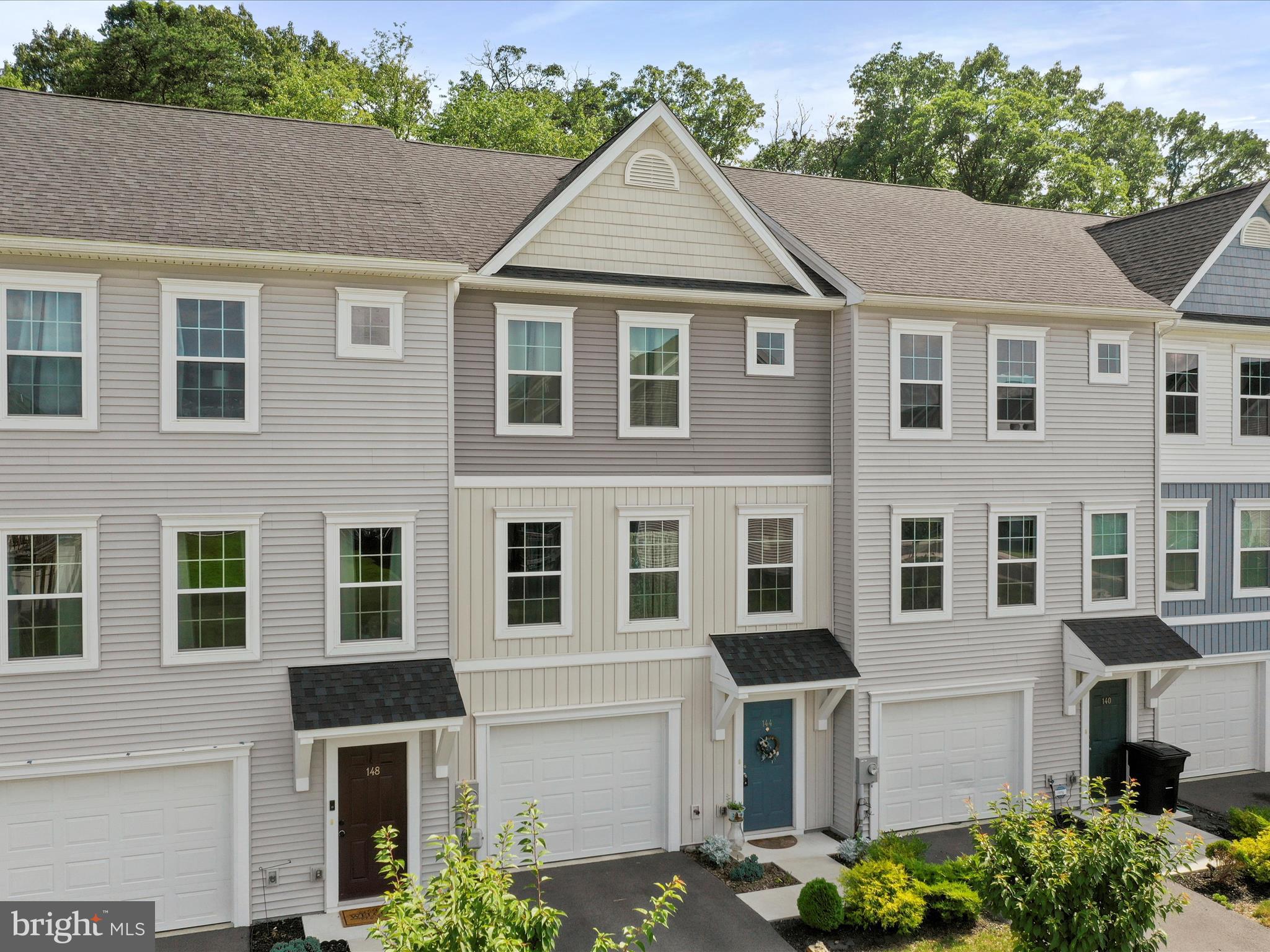 BRIDLE CREEK - Residential