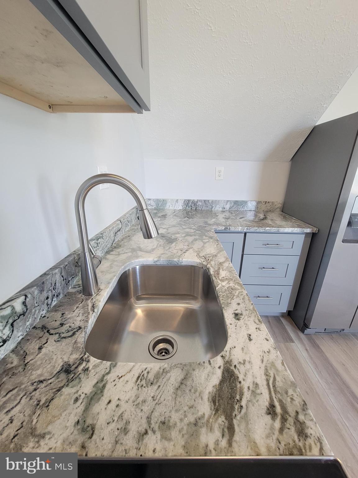 SPARROWS POINT MANOR - Residential