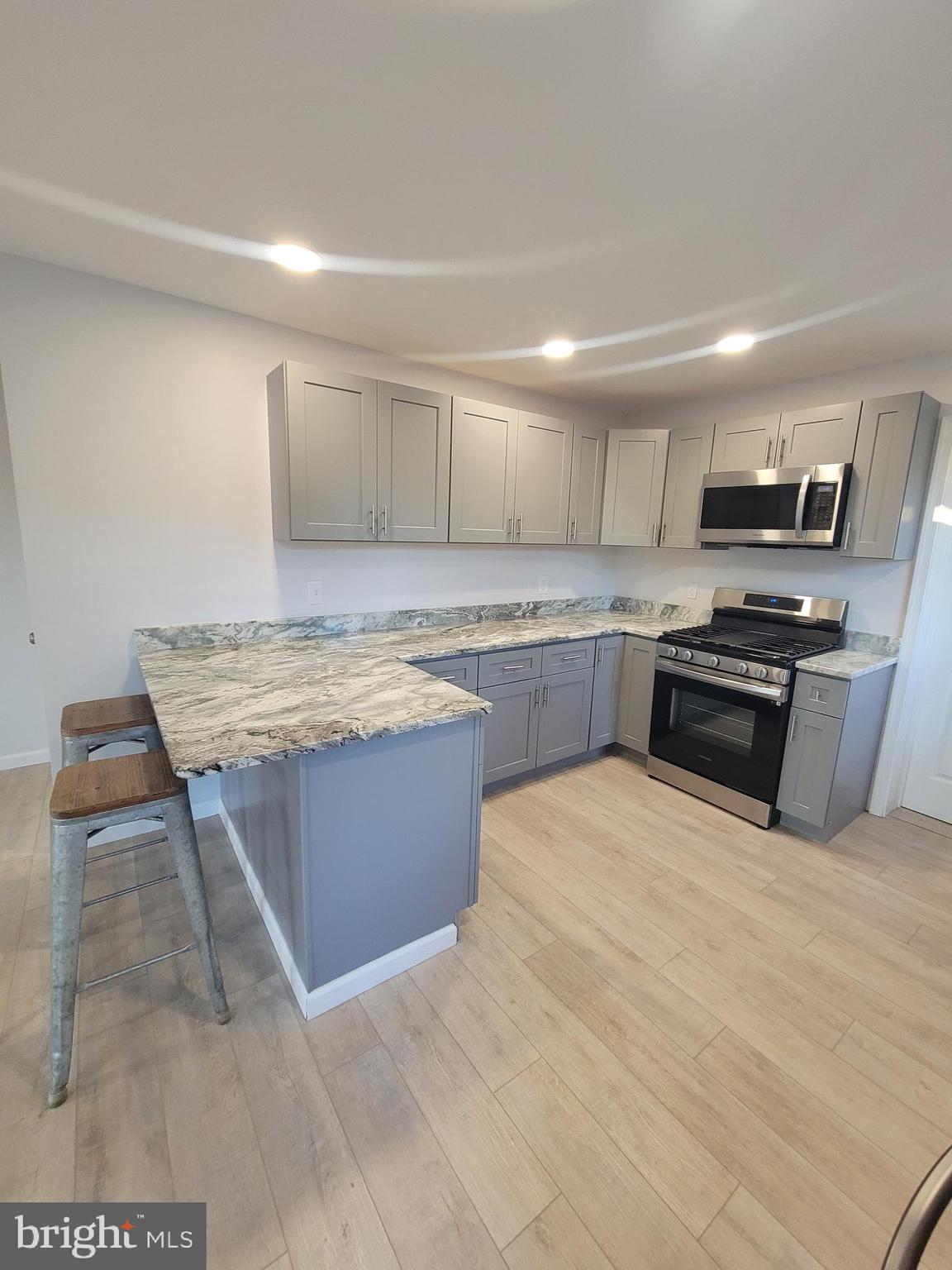 SPARROWS POINT MANOR - Residential