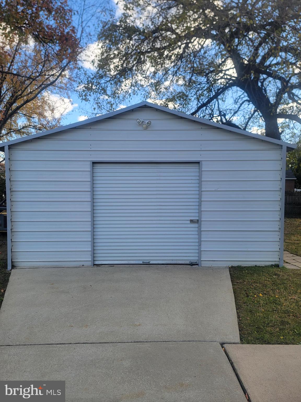 SPARROWS POINT MANOR - Residential