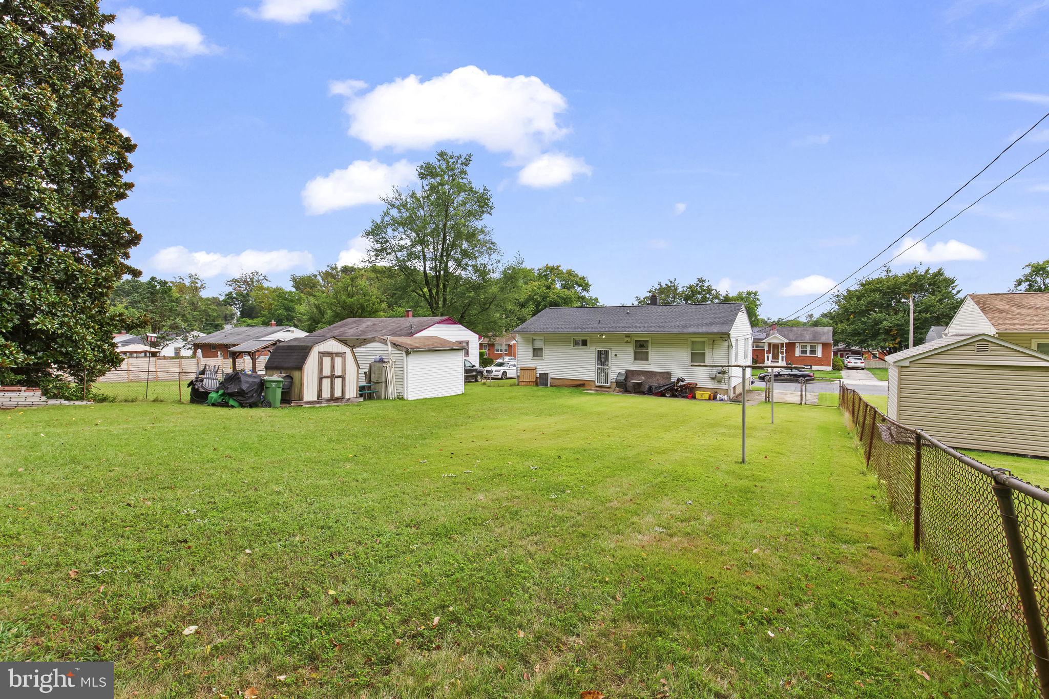 CAMPFIELD GARDENS - Residential