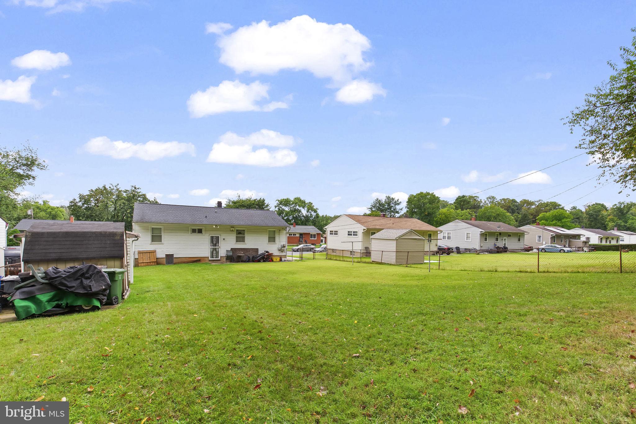 CAMPFIELD GARDENS - Residential