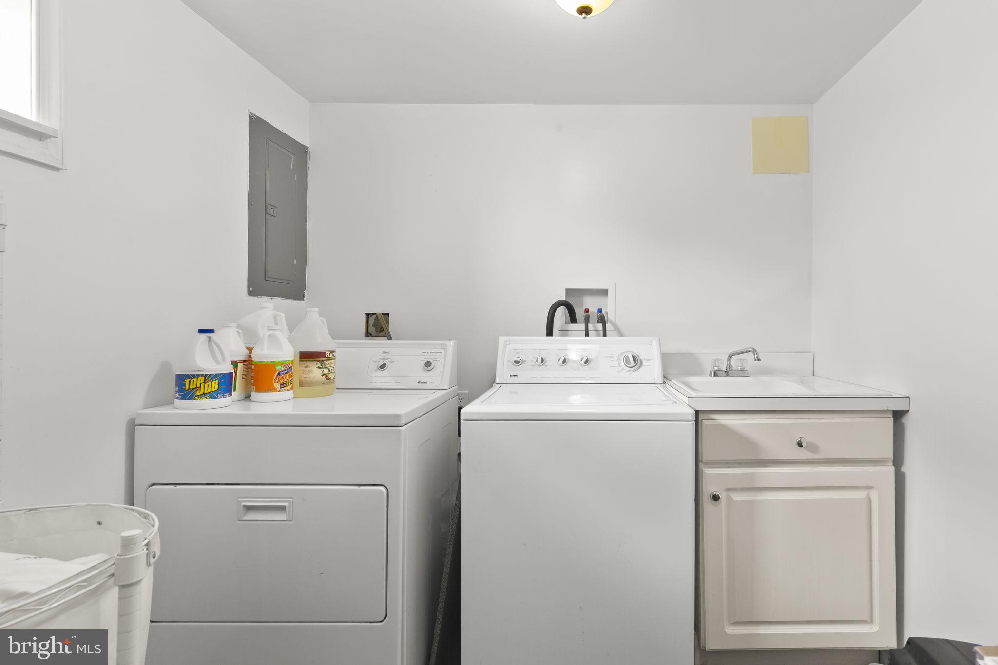 CAMPFIELD GARDENS - Residential