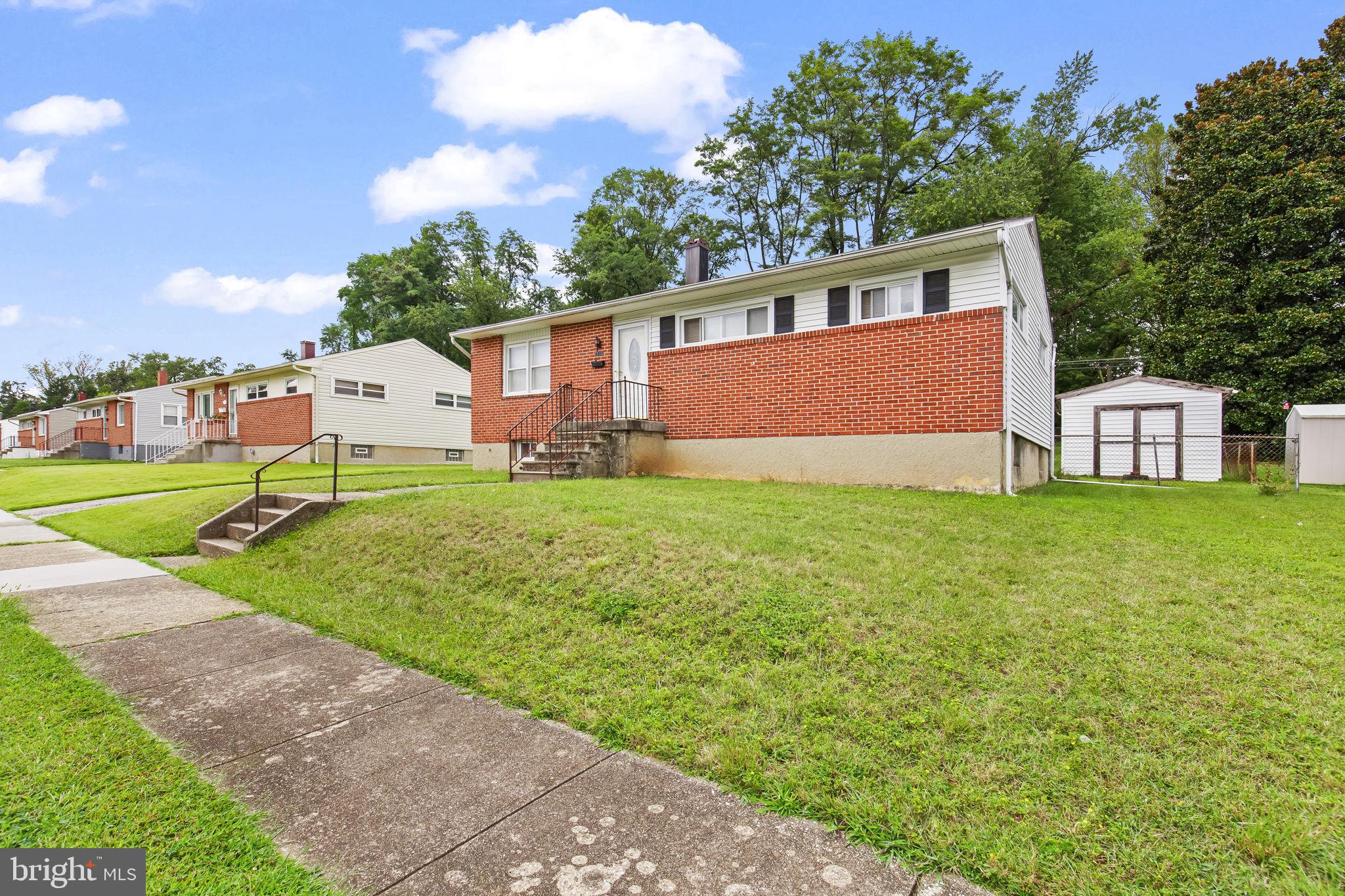 CAMPFIELD GARDENS - Residential