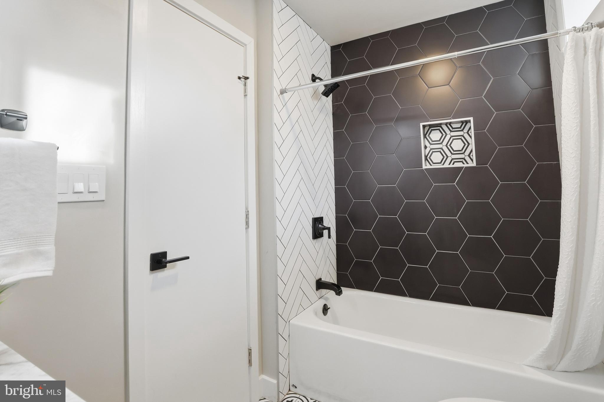 BONNIE BRAE - Residential