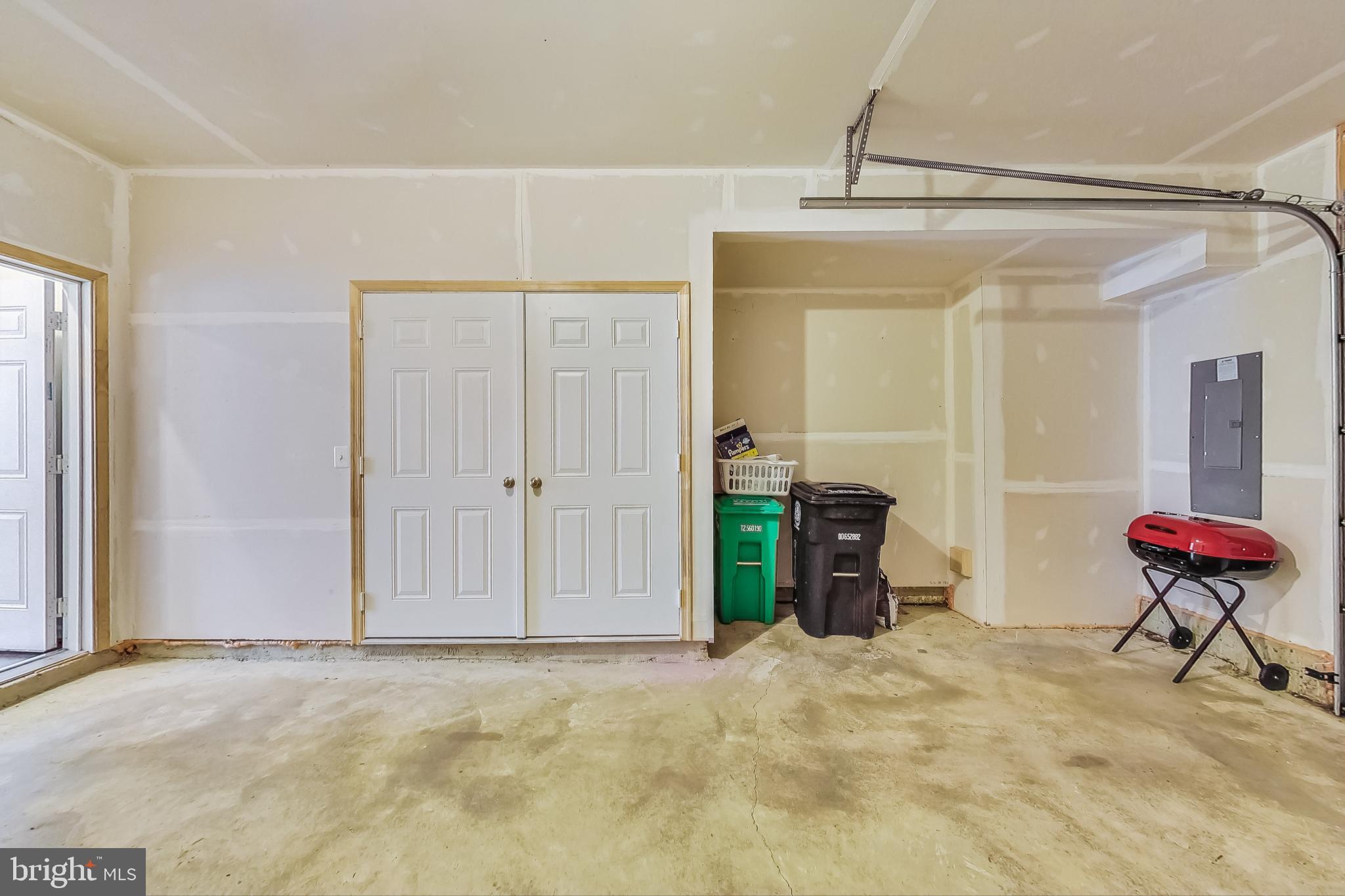 SMITH HOME FARM - Residential Lease