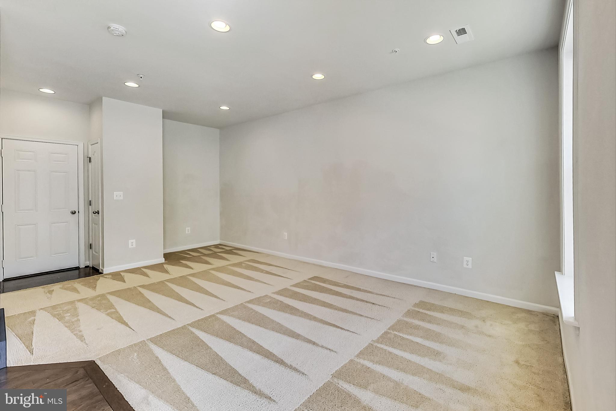 SMITH HOME FARM - Residential Lease