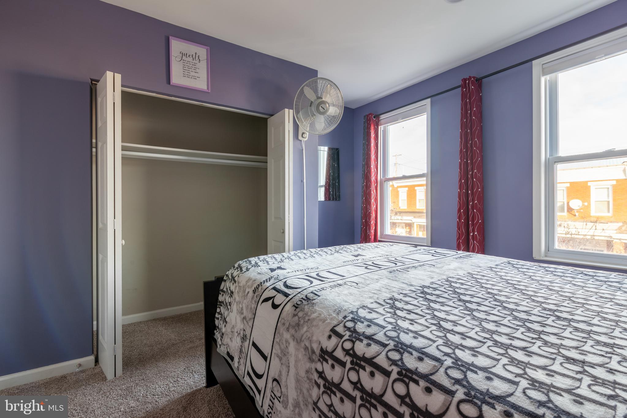 ELLWOOD PARK - Residential
