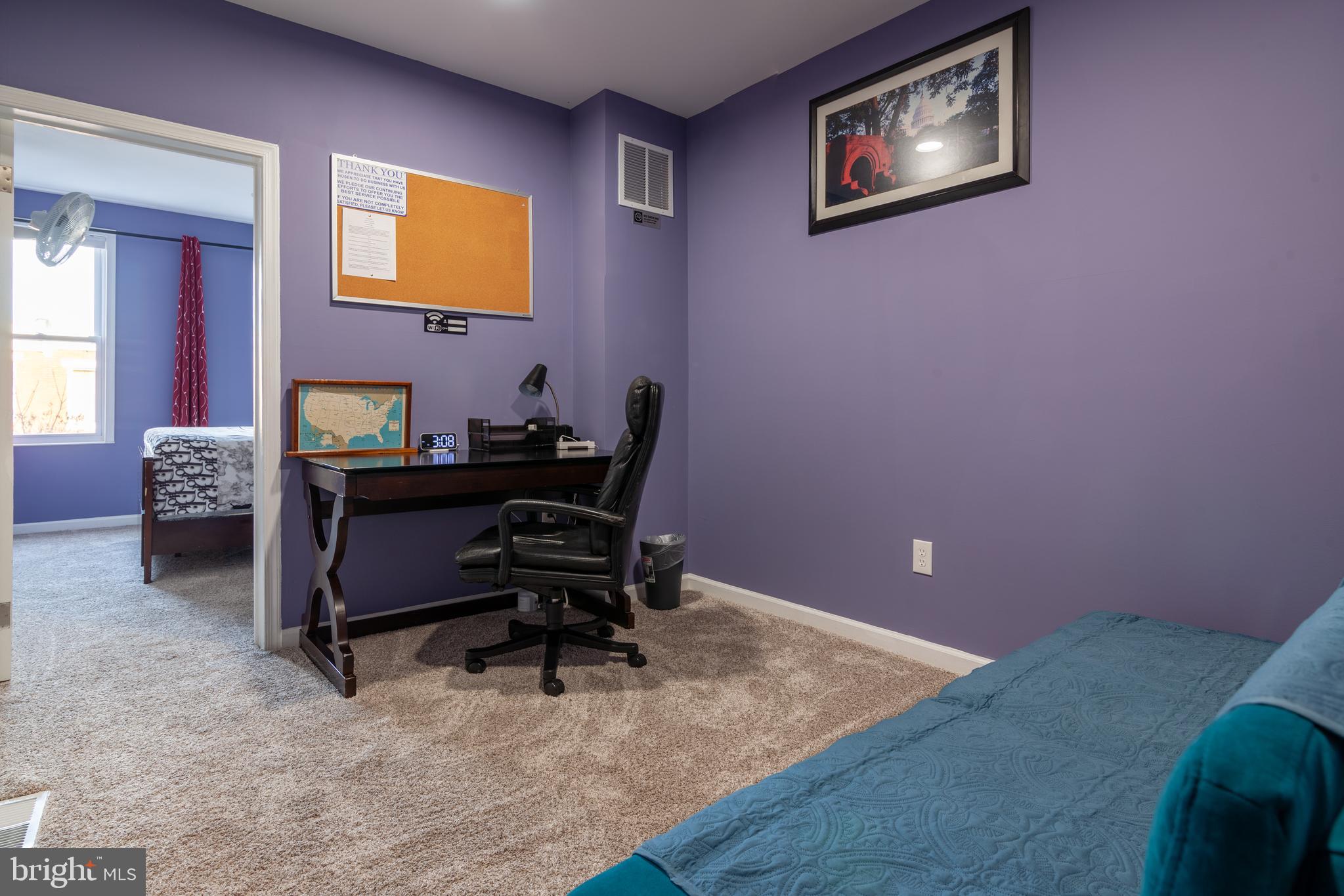 ELLWOOD PARK - Residential