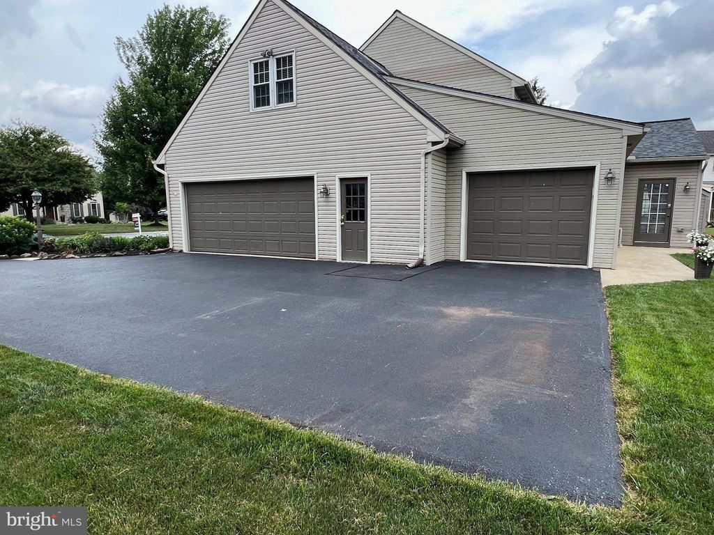 Photo of 716 STEEPLECHASE RD, LANDISVILLE, PA 17538 (MLS # PALA2037508)