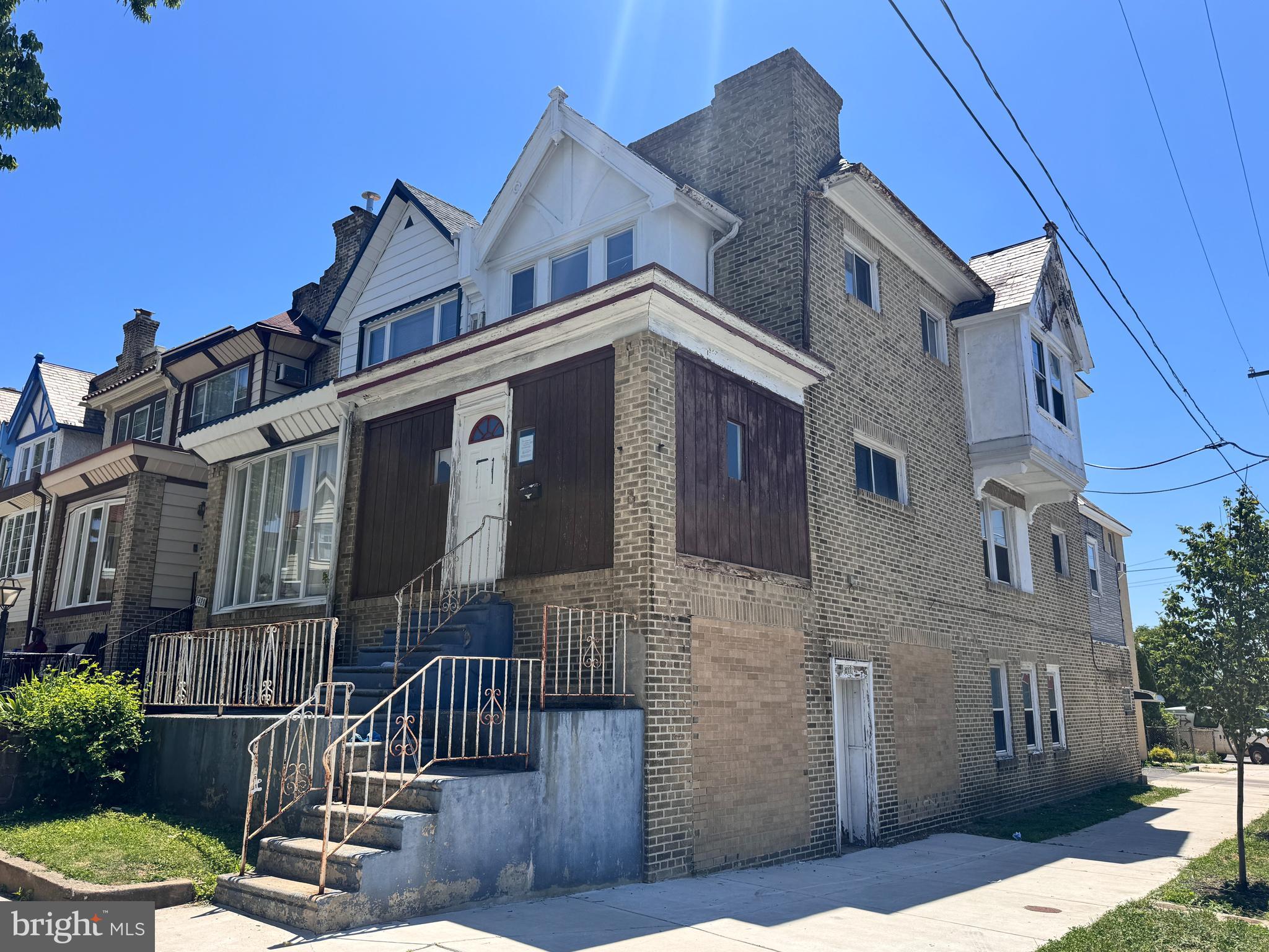 5490 MORSE STREET