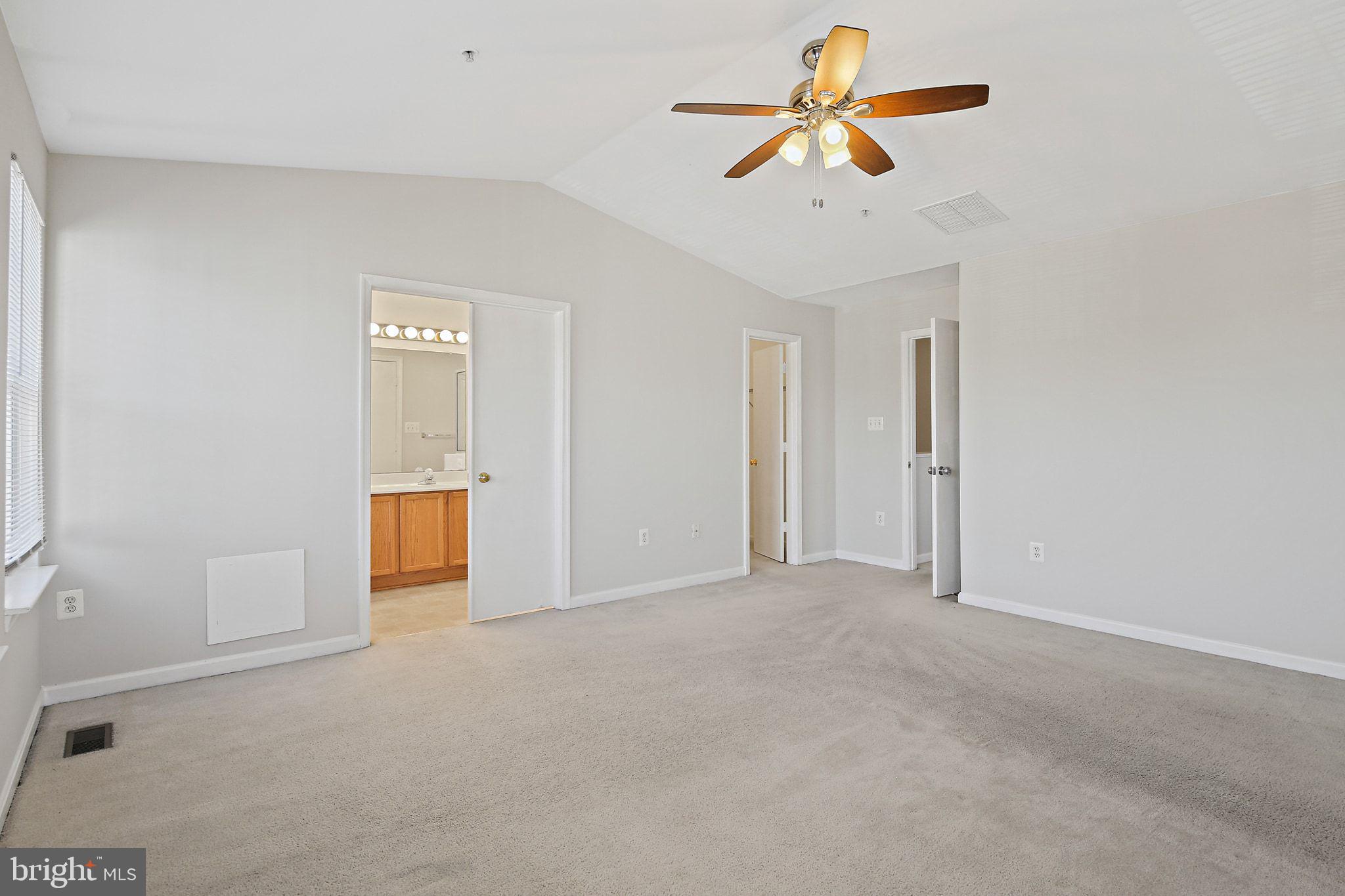 WELLINGTON TRACE - Residential Lease