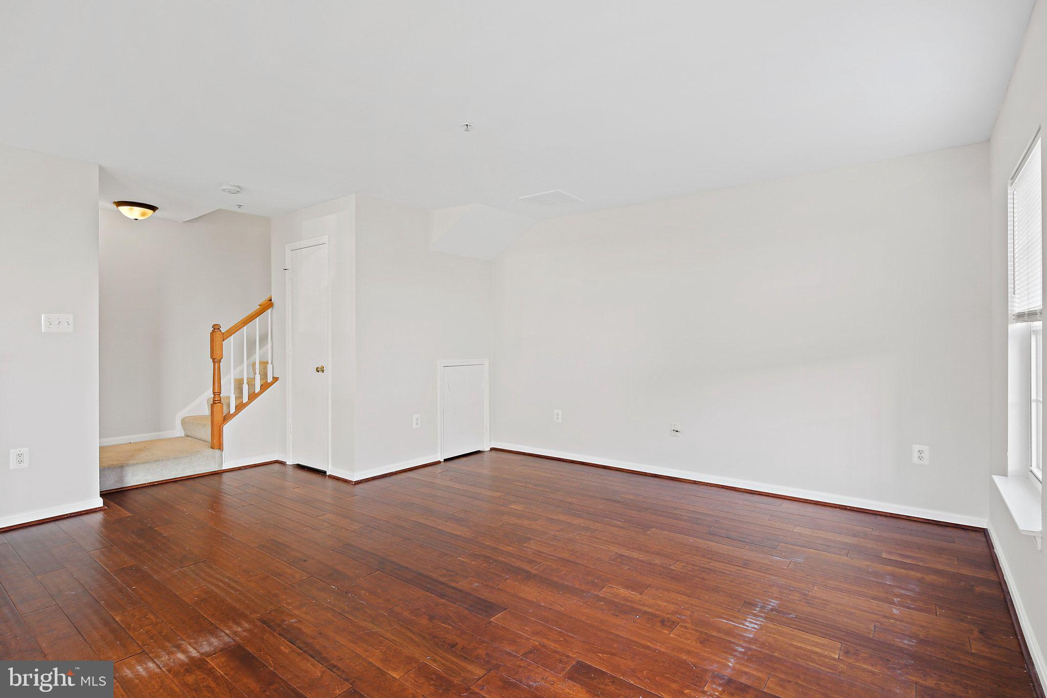 WELLINGTON TRACE - Residential Lease