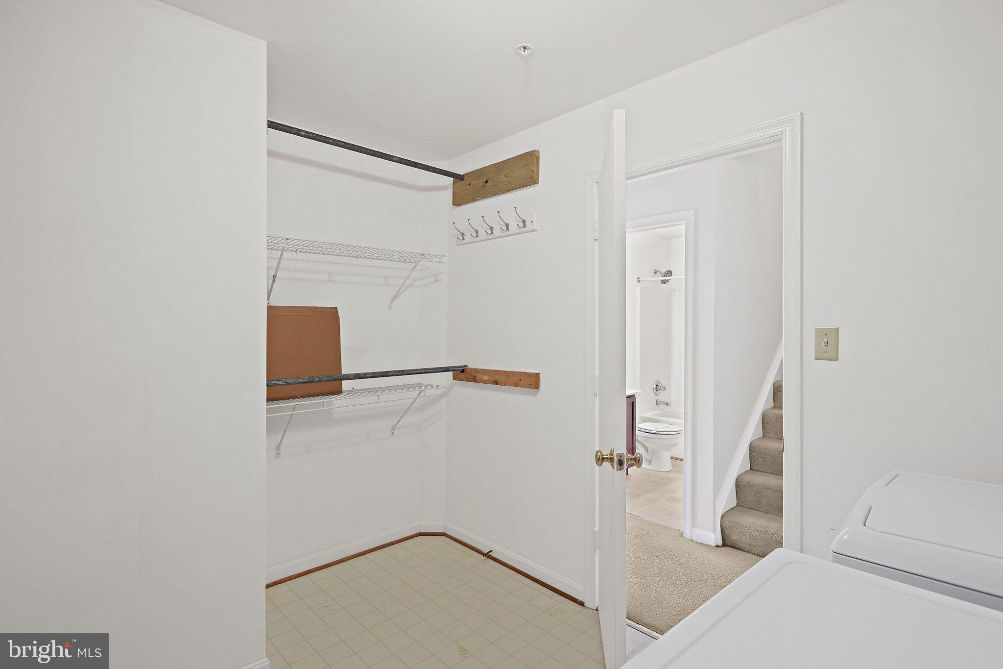 WELLINGTON TRACE - Residential Lease