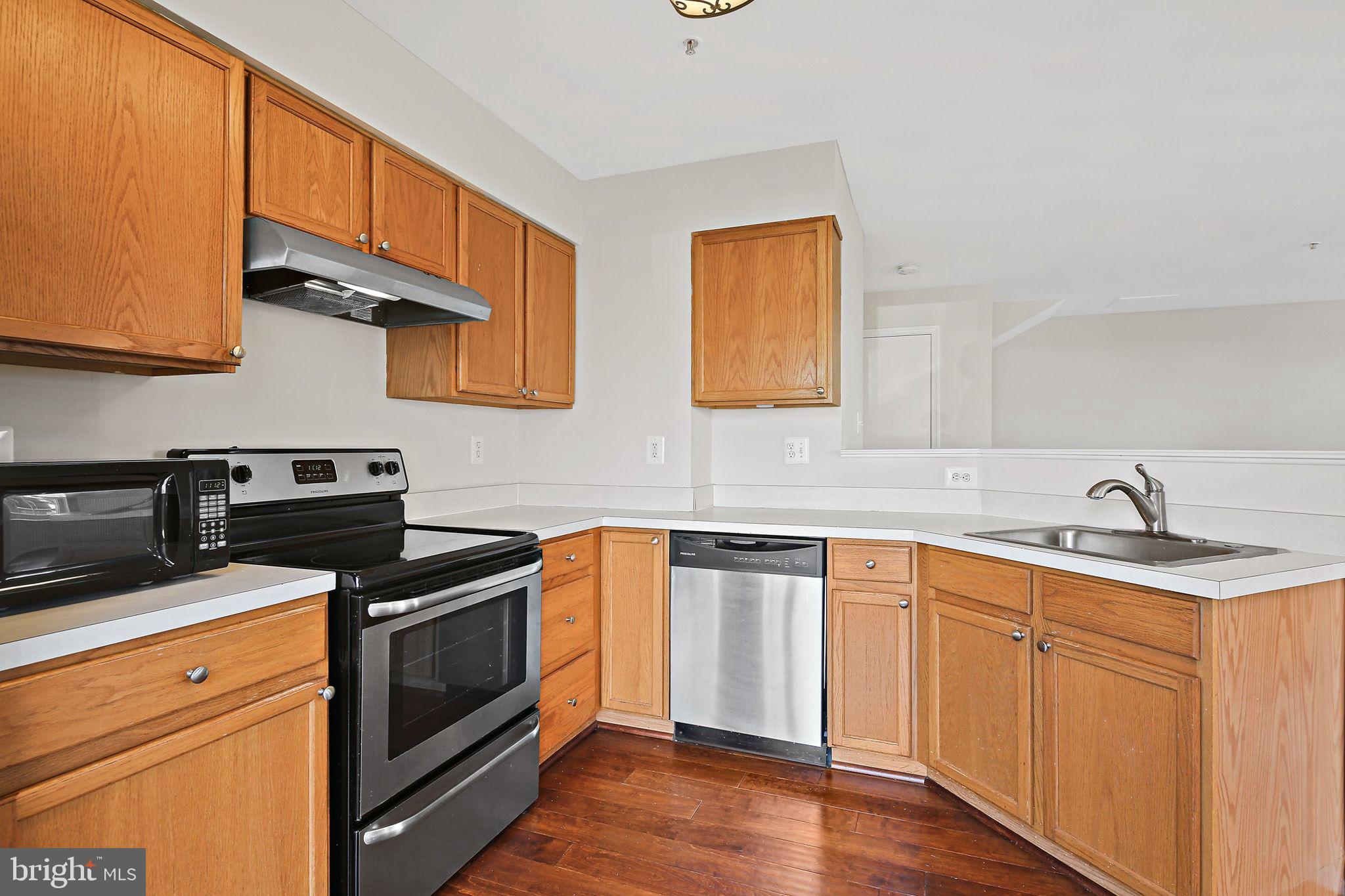 5016 CROYDON TERRACE