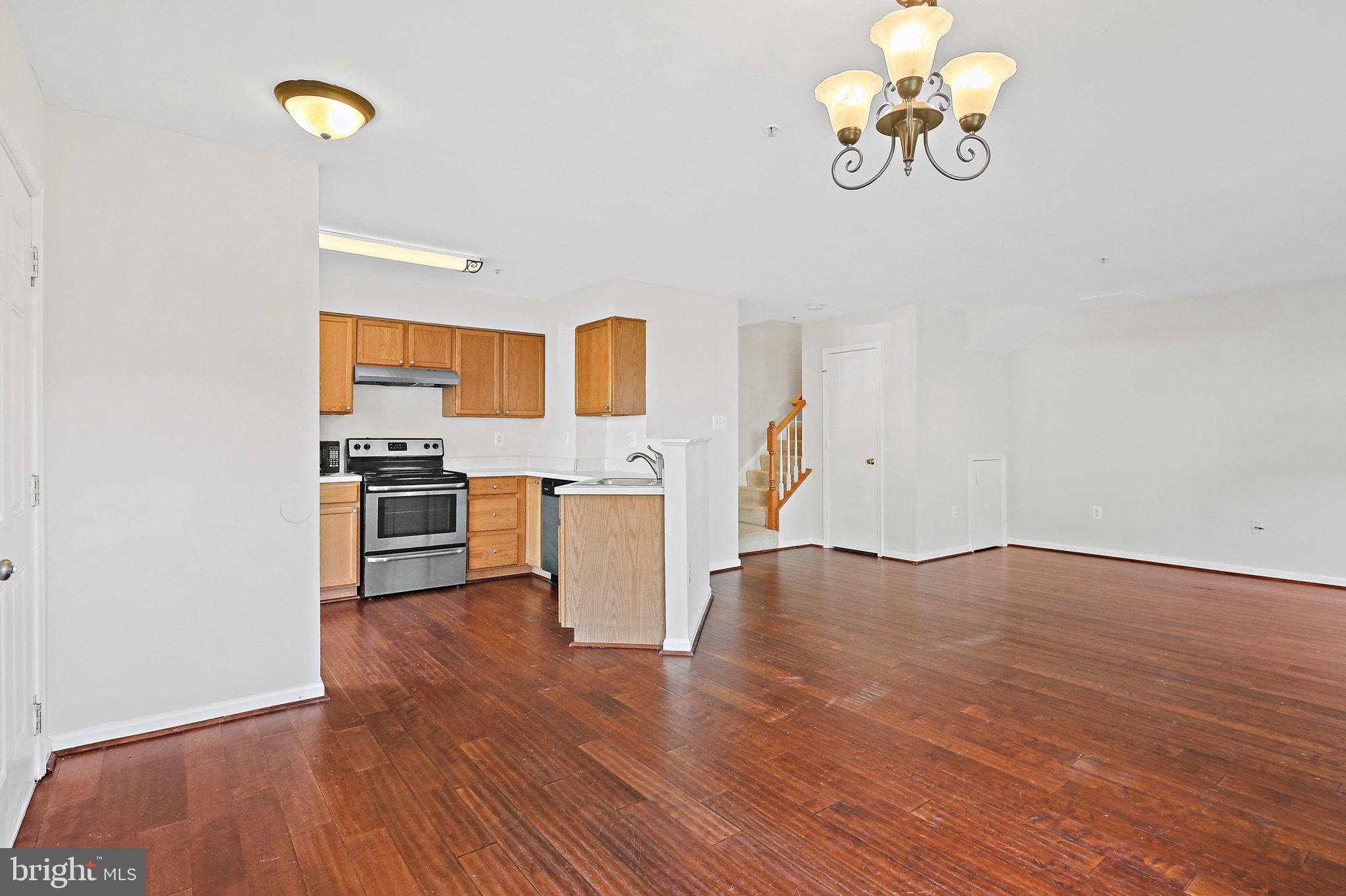 WELLINGTON TRACE - Residential Lease