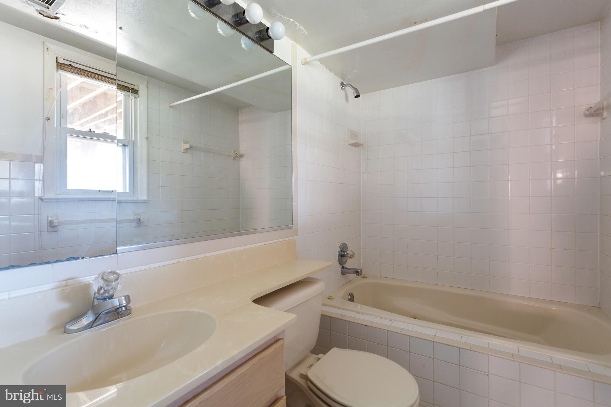 INDIAN QUEEN EAST - Residential