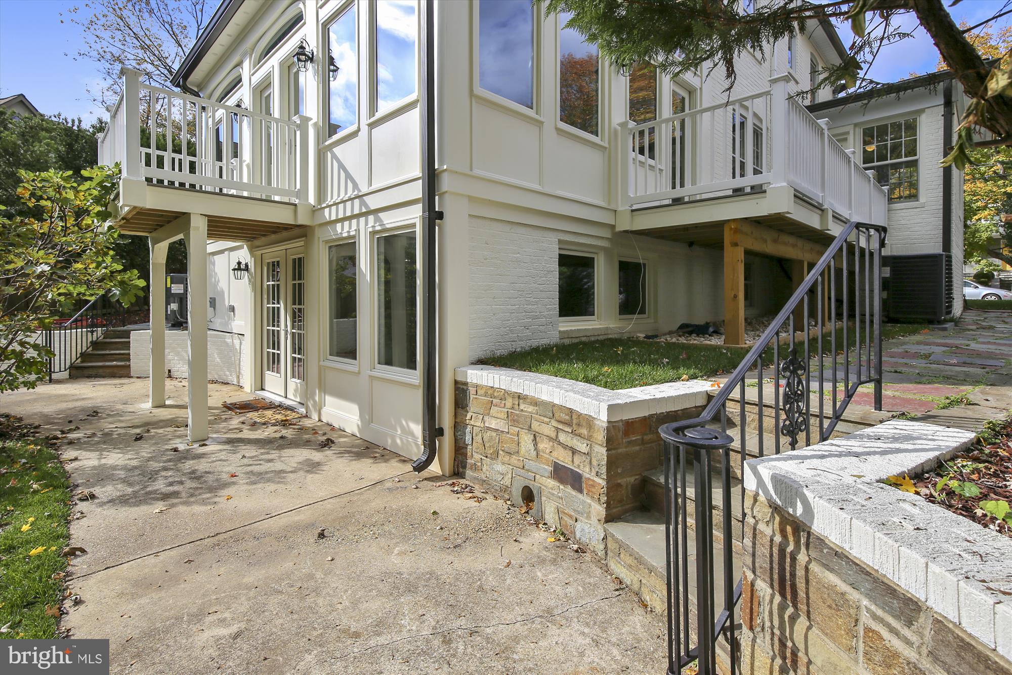 BATTERY PARK - Residential Lease