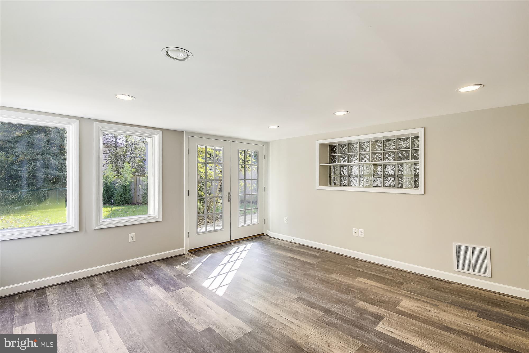 BATTERY PARK - Residential Lease