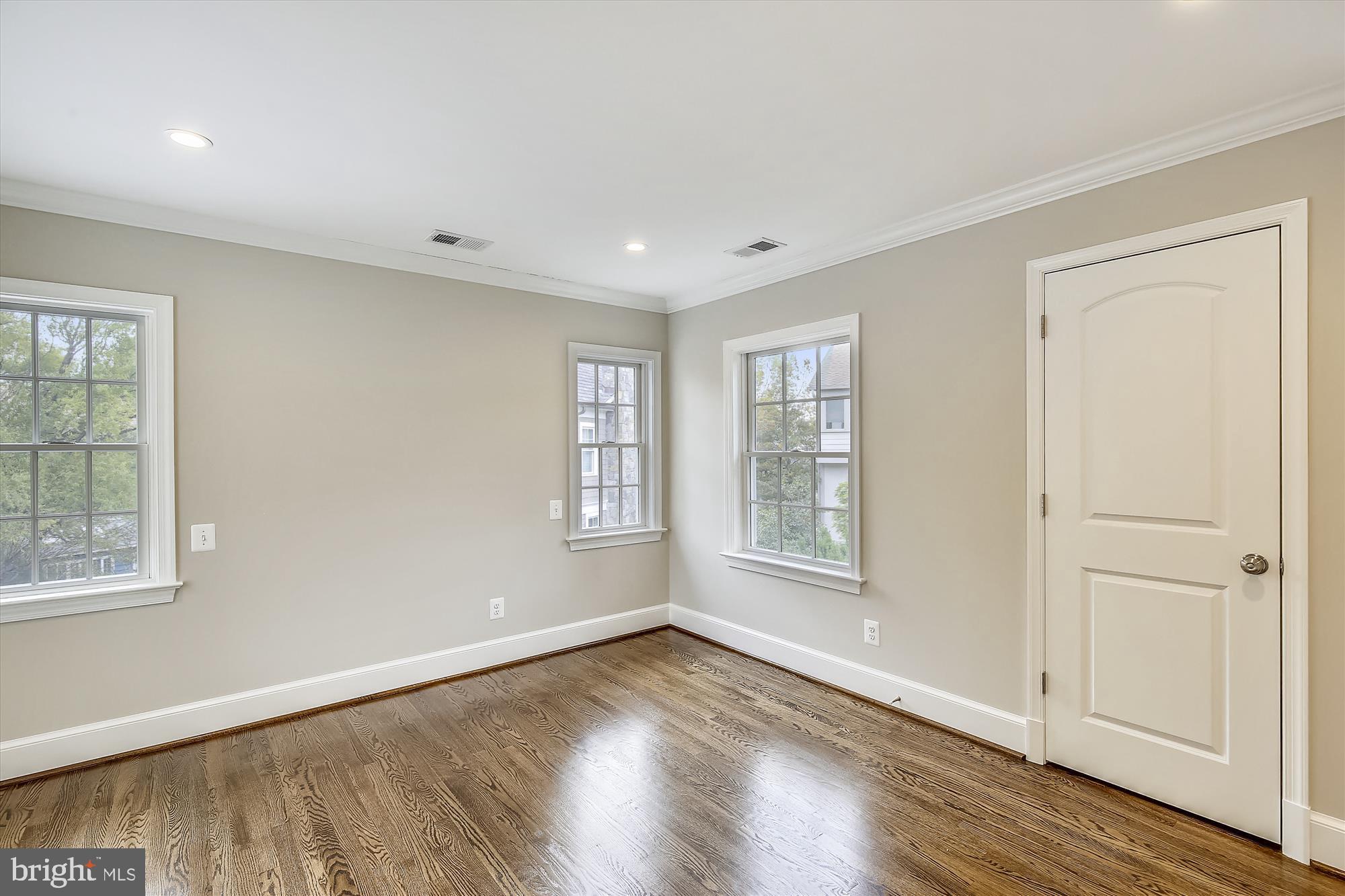 BATTERY PARK - Residential Lease