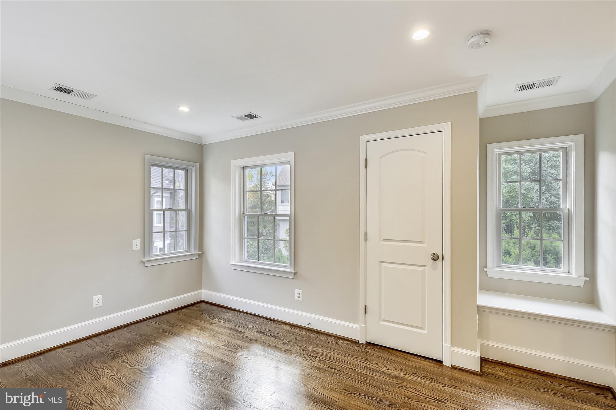 BATTERY PARK - Residential Lease