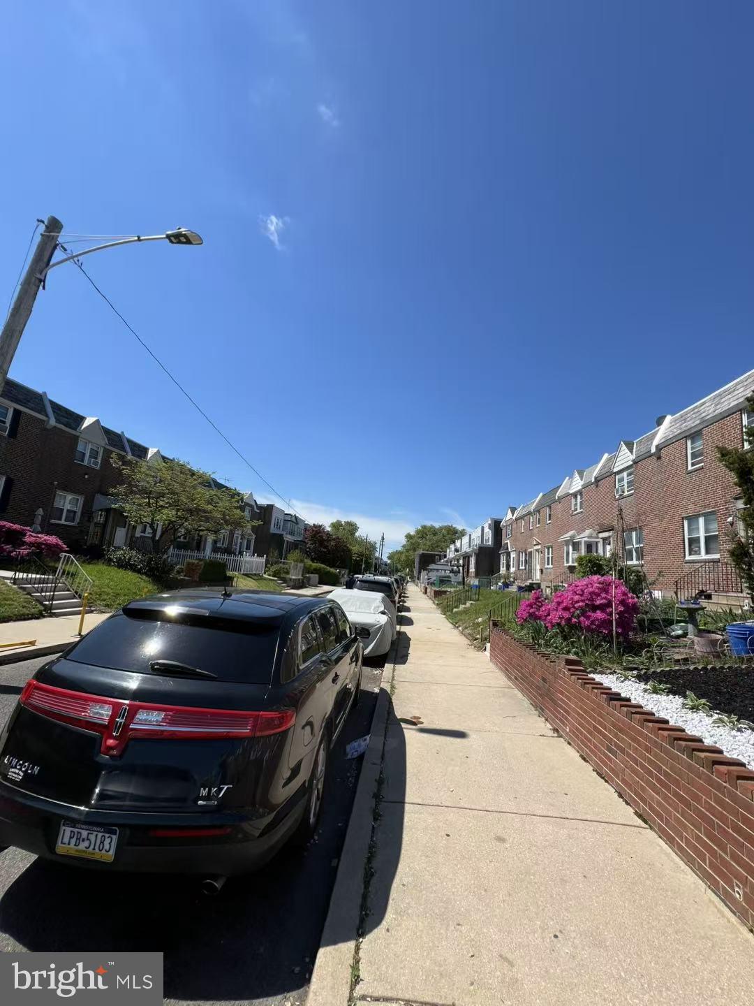 OXFORD CIRCLE - Residential