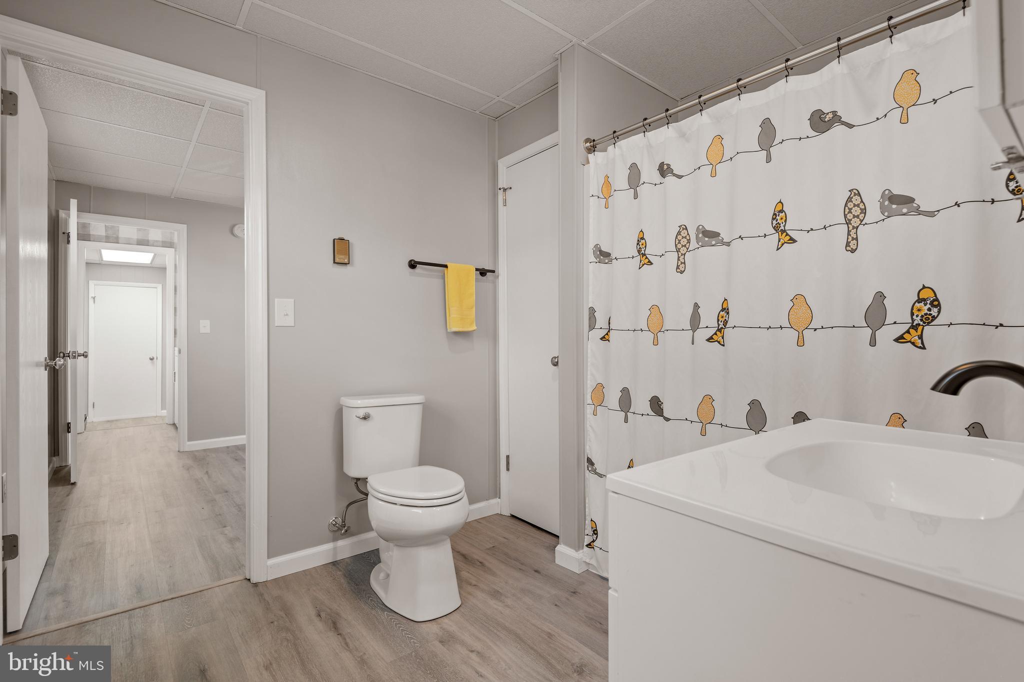 422 CORRIDOR - Residential