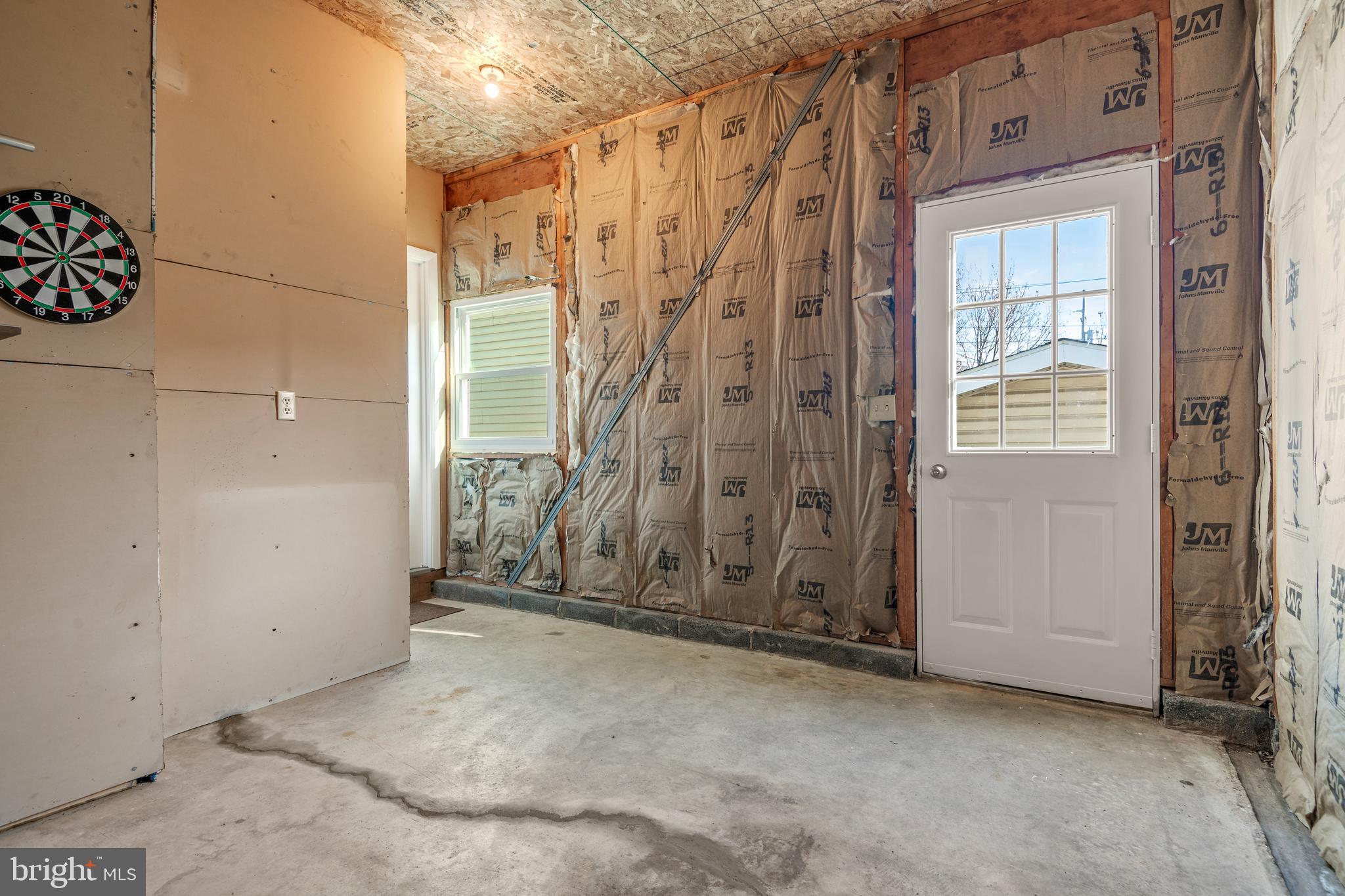 422 CORRIDOR - Residential