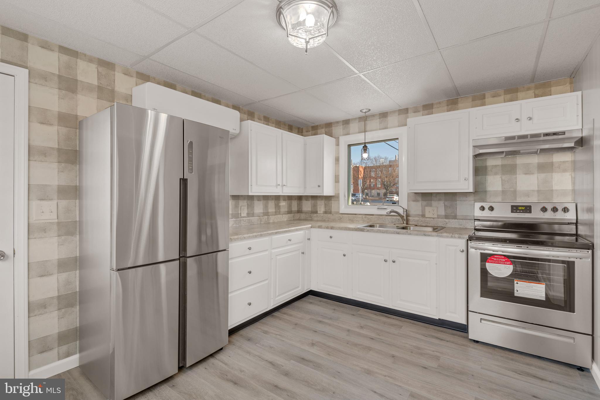 422 CORRIDOR - Residential