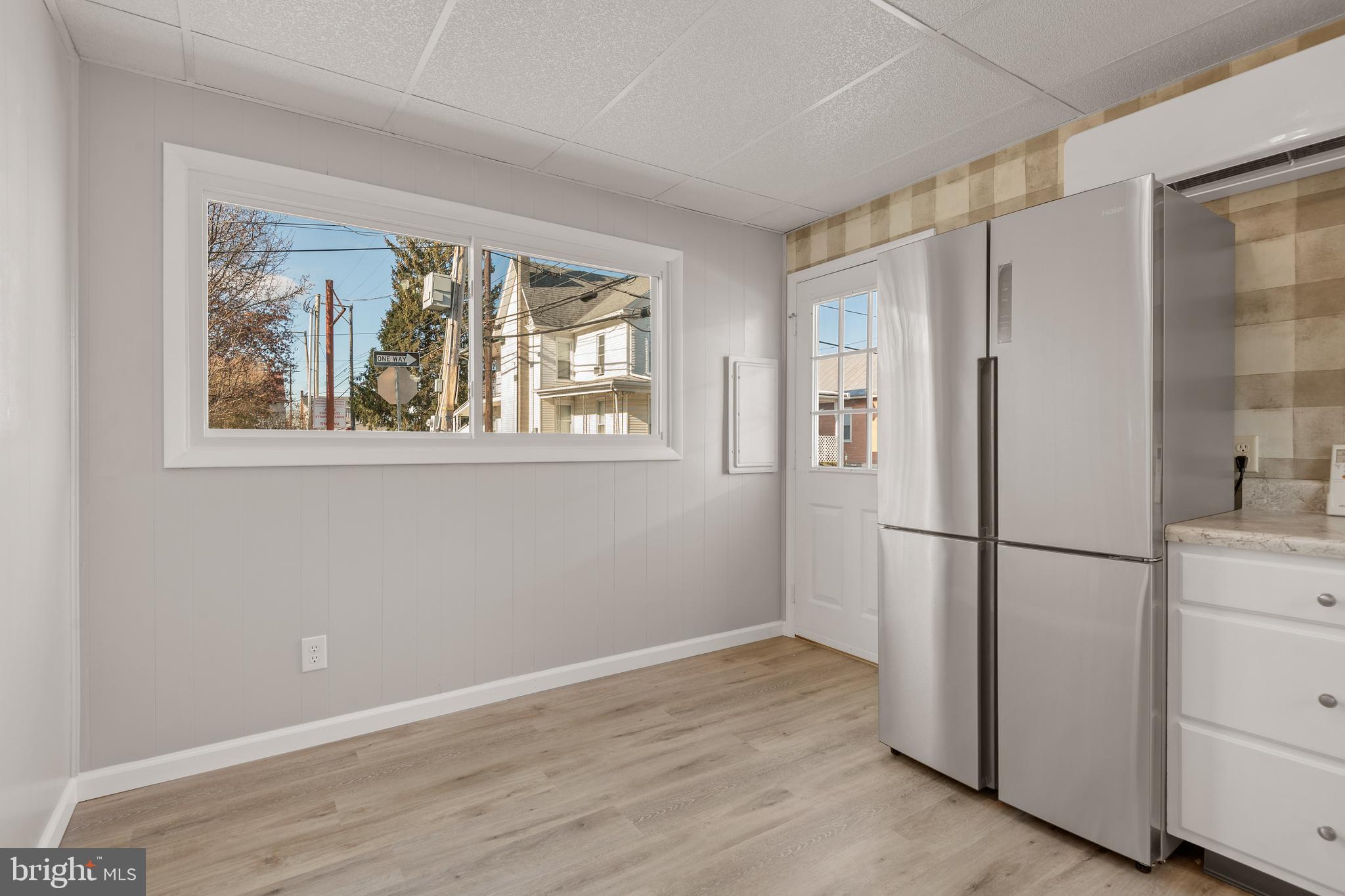 422 CORRIDOR - Residential