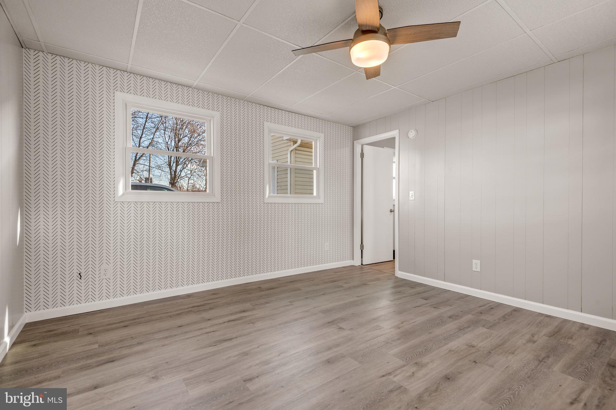 422 CORRIDOR - Residential