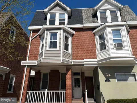 29 E Fornance Street, Norristown, PA 19401 - MLS#: PAMC2177044