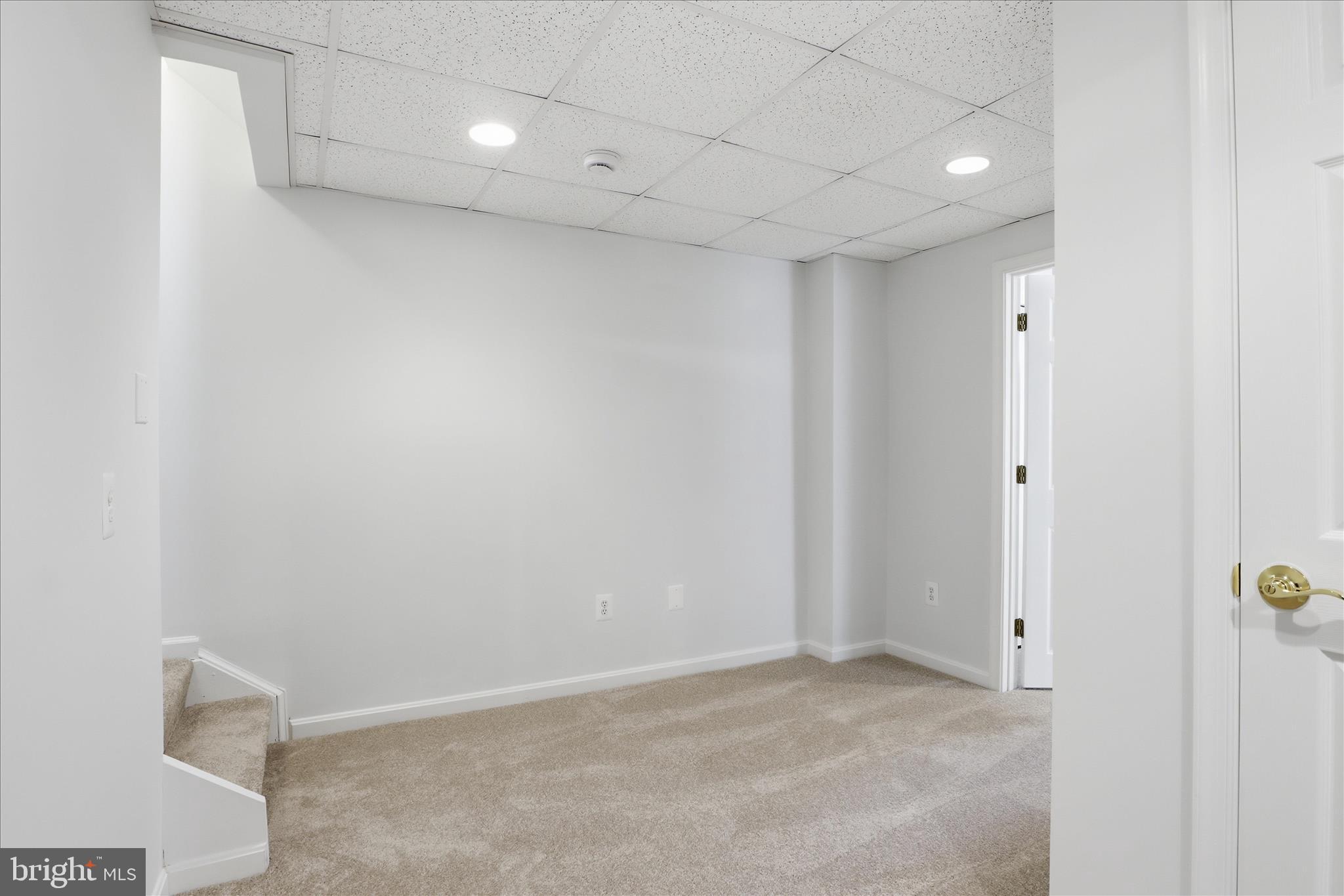 WILLIAMS KNOLL - Residential