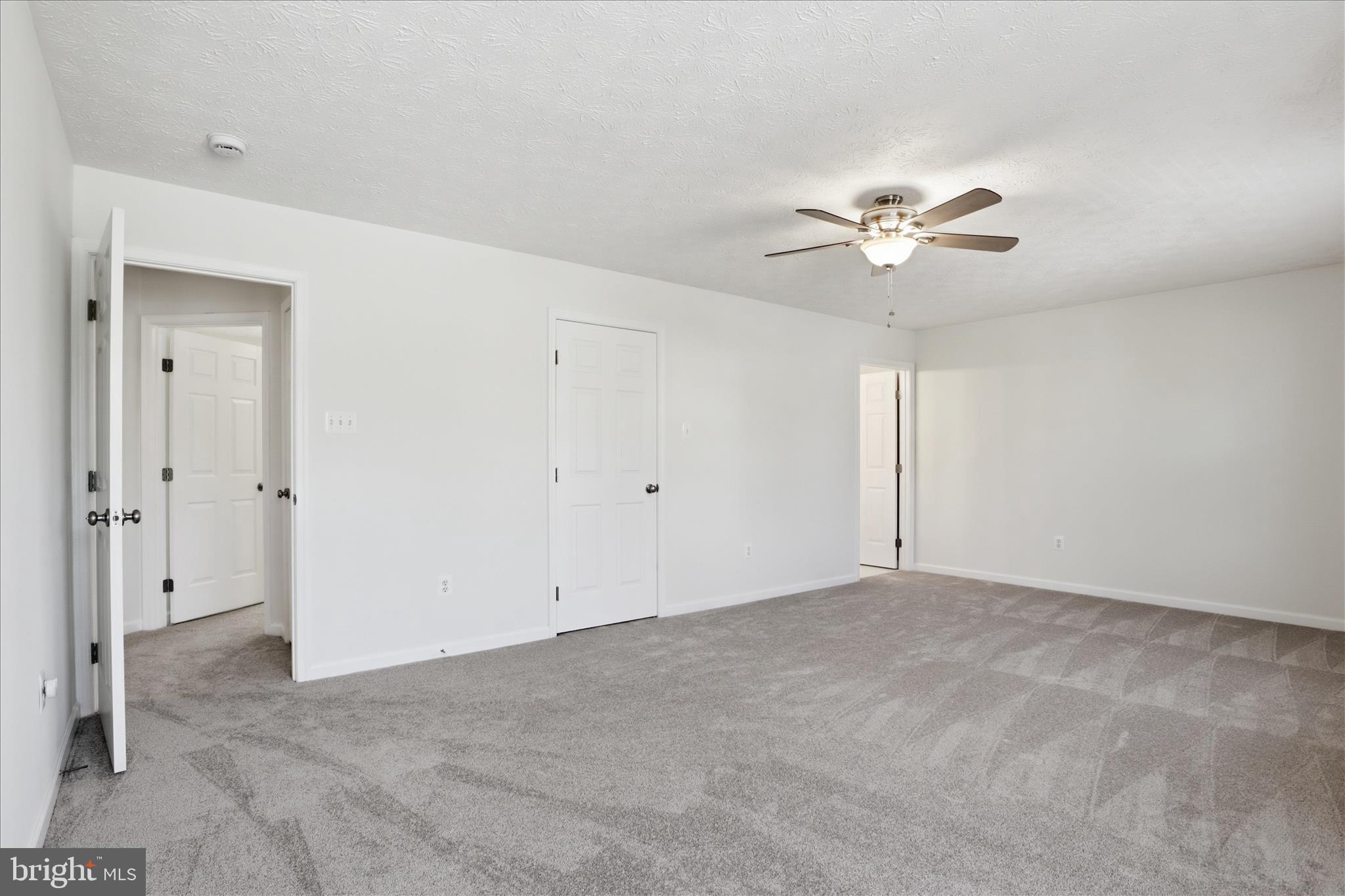 WILLIAMS KNOLL - Residential