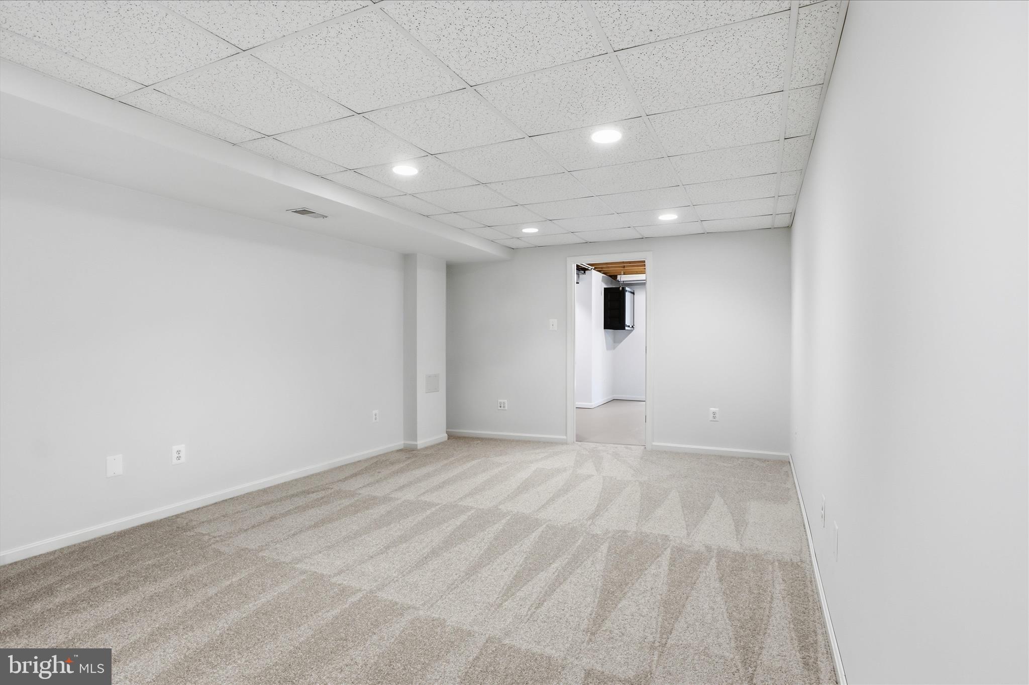 WILLIAMS KNOLL - Residential